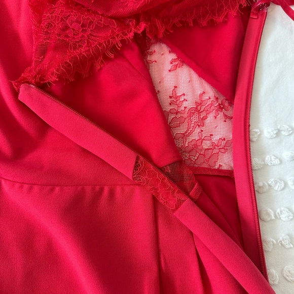 BCBGMaxAzria Nel Lipstick Red Lace Cocktail Dress - Picture 12 of 13